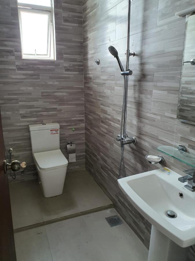 New 2 Bedroom Apartment, 100M Away From The Beach Dehiwala-Mount Lavinia Екстер'єр фото
