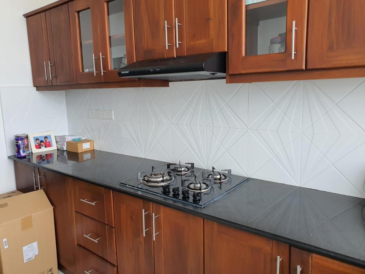 New 2 Bedroom Apartment, 100M Away From The Beach Dehiwala-Mount Lavinia Екстер'єр фото